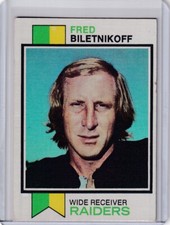 1973 TOPPS FRED BILETNIKOFF OAKLAND RAIDERS #320 (REVIEW SCANS) (VG/EX) JC-3468