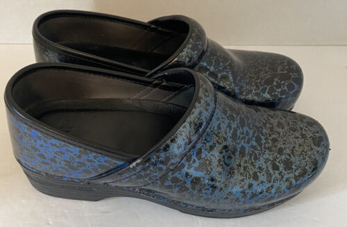 Dansko LT Pro Black /Blue Patent Womens Comfort Clogs Shoes Size 39 US 8.5 Mint - Picture 7 of 9