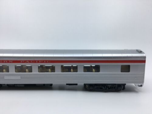 HO Walthers 932-6785 Southern Pacific Pullman 64 Seat Coach Passenger Car SP - Picture 3 of 13