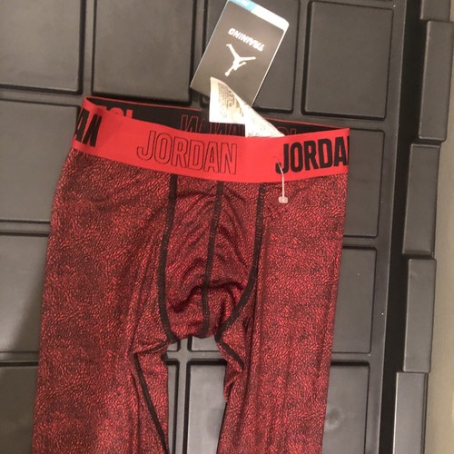 Nike Jordan Big Boys Youth Dri-Fit Printed Compression 3/4 Tights M (953236-R78) - Picture 4 of 8