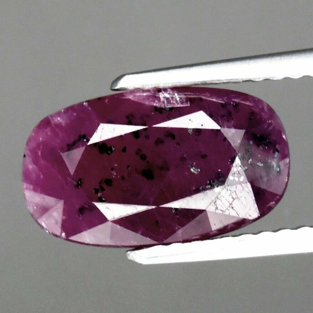 ★★ RUBIS ROUGE POURPRE DE GUINEE DE 4 26 CARATS ★★ p186.134t ★★ RUBIS ROUGE POURPRE DE GUINEE DE 4 26 CARATS ★★ p186.134t