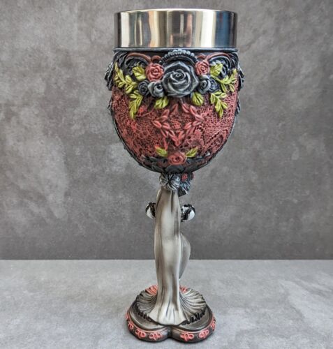 Mr & Mrs Gothic Wedding Goblets Set of 2 Black Red Roses Chalices Skull Macabre - Picture 8 of 10