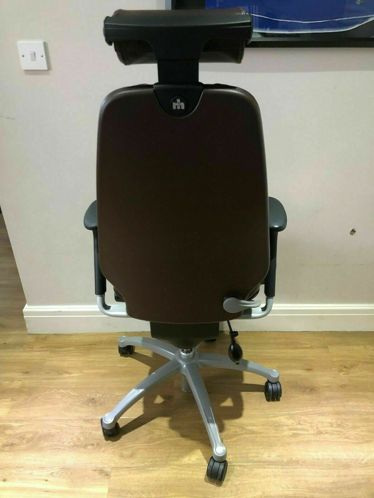 Picture 6 of 10