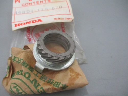 NOS Honda OEM Speedometer Gear 1973-1976 XR75 44804-116-670 - Picture 2 of 2