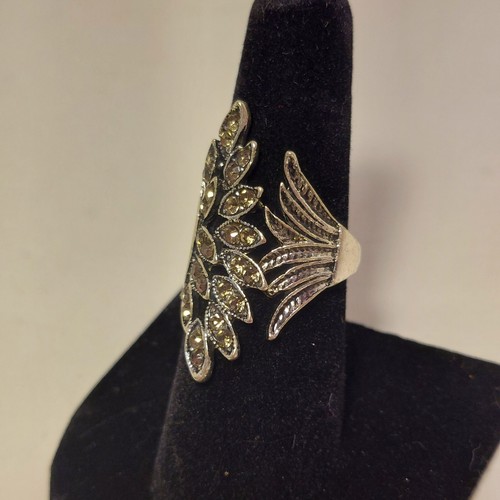 Silver Tone Marcasite Gemstone Ring Size 7.5 Feathers Angel Wings Art Nouveau - Picture 2 of 9