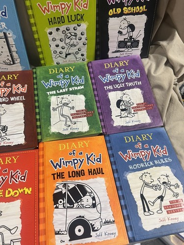 Diary of a Wimpy Kid Jeff Kinney Hardcover Books #1 - 11 Lot - Imagen 4 de 9