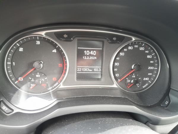 Foto 12 di 20