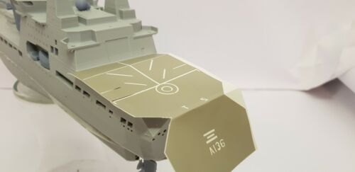 BRD Tidespring 1:350 Modellbausatz mit Vollrumpf - Bild 9 von 12