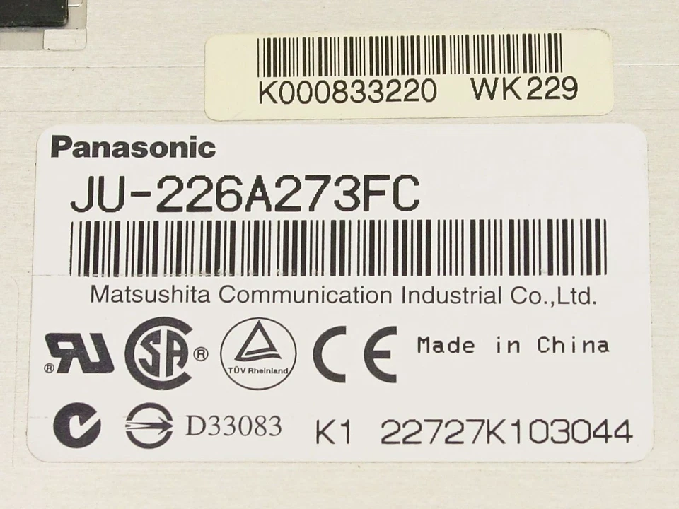 Unidad de disquete Toshiba K000833220 1,44 MB - Satellite 1105 JU-226A273FC - Sin cable Foto 3 de 3