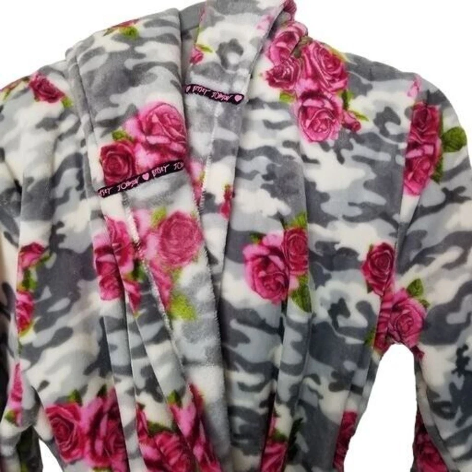 Acogedor albornoz Betsey Johnson para mujer M/L gris camuflaje floral con cinturón bolsillos Foto 2 de 4