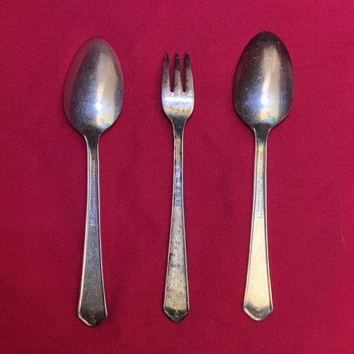 Lot #226 Silver Plated Flatware Victor's (3) Pieces 2 spoons + 1 cocktail fork - Picture 2 of 4
