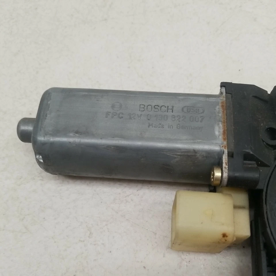 01 - 07 Mercedes-Benz W203 C320 Rear Right Passenger Window Regulator Motor Oem - Image 4 of 4