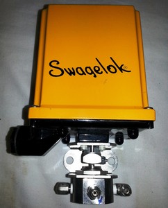 whitey valve ss swagelok wl8 way actuated w1 42ac electric