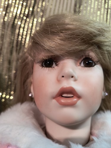 1992 The Dolling Artwork, '29 Porzellanpuppe "Haley" von Donna Rupert (L.J.B).... - Bild 14 von 23