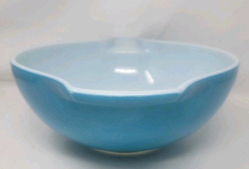 TURQUOIS CINDERELLA BOWL # 444 FOUR QUART 13" WIDTH MIXING BOWL - Picture 2 of 7