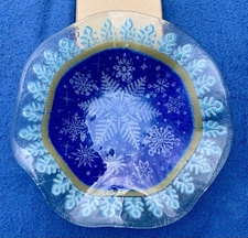 Peggy Karr 8" Snowflake Round Bowl Fused Art glass Signed 2002 Fluted