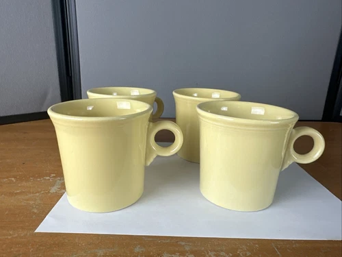 VINTAGE FIESTA-WARE Homer Laughlin Sunflower Yellow Coffee Tea Mug Cup Set Of 4