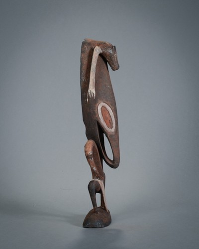 LARGE FLYING FOX ANCESTOR FIGURE, Watam Lagoon, Lower Sepik River, PNG. - Picture 5 of 9