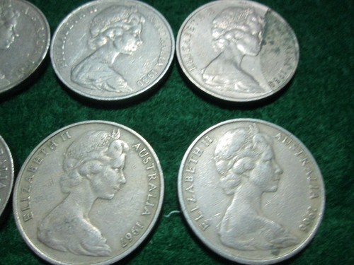 12 QUEEN ELIZABETH II AUSTRALIAN 20 CENT COINS. - Picture 3 of 6
