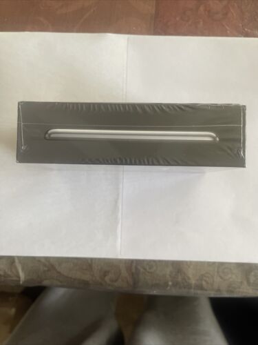 Rare Apple ipod touch 1st gen generation 32 GB brand new sealed Mint Collectible - Picture 6 of 6