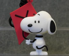 Peanuts NEW * Snoopy Clip * Blind Bag Snoopy Series 3 Key Chain Monogram