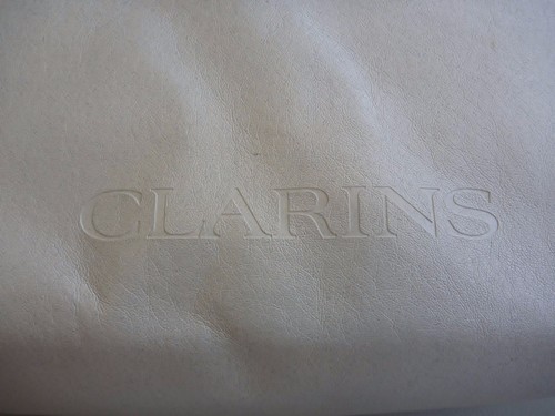 CLARINS Cream White Makeup Cosmetics Bag, Large Size, Brand NEW! - Picture 3 of 6