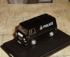 MORRIS J4 VAN - GREATER MANCHESTER POLICE  -  1:76 - OXFORD EMERGENCY - 76J4005