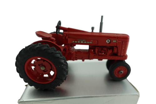 Ertl 1986 Special Collectors Edition Farmall 300 IH F-4 Diecast 1/43 Tractor NEW - Picture 2 of 13