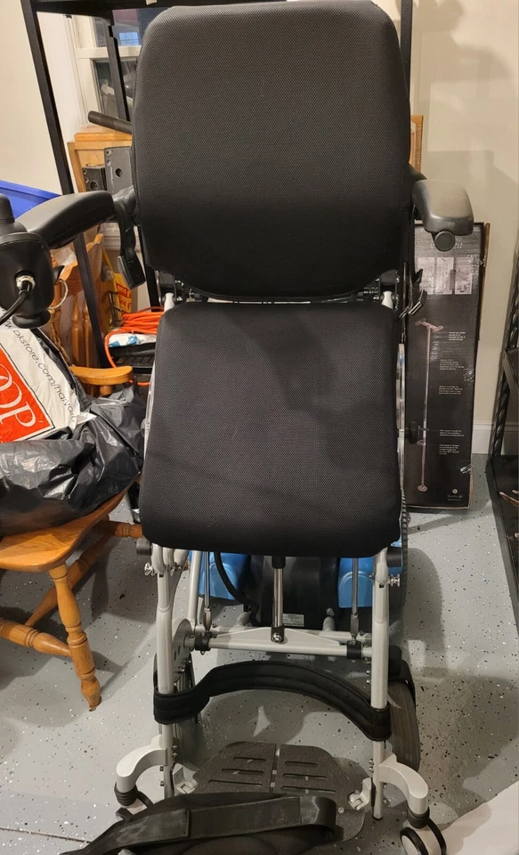 Karman XO-202 Silla de ruedas eléctrica de pie nueva Foto 2 de 4