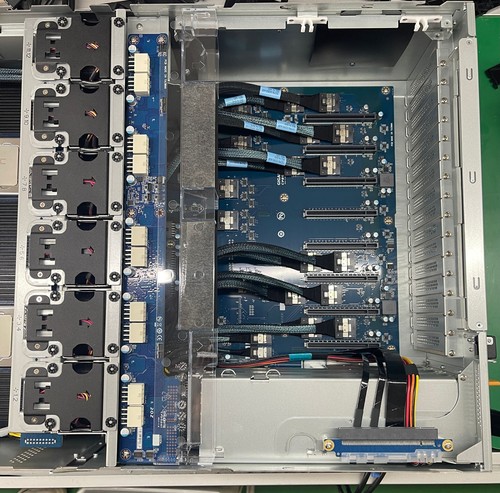 GIGABYTE G482-Z52 4U Rack AI Training Server Support EPYC 7002/7003 CPU 8XGPU - Picture 7 of 8