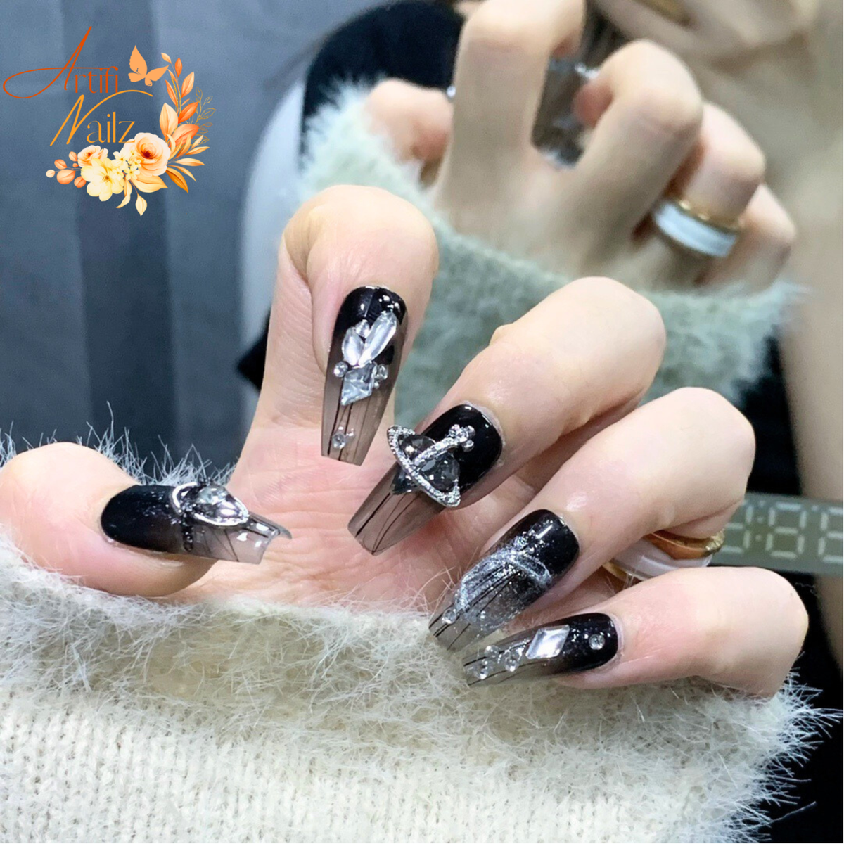 Futuristic Black & Silver Nail Glamour