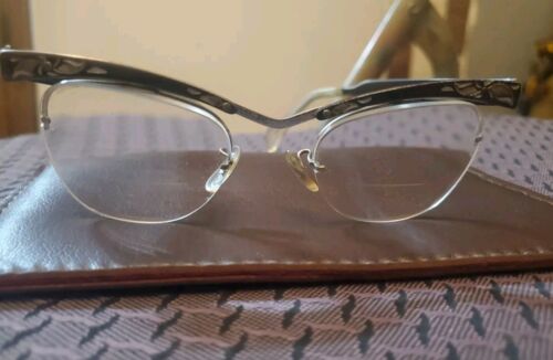 L@@K Vintage Eyeglasses B & L - Ornate 12K Gold Filled Cat eye Style w/Case Nice - Picture 12 of 17