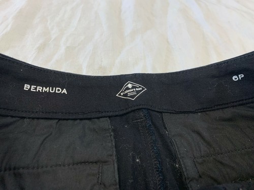 ST JOHNS BAY WOMENS BERMUDA SHORTS SIZE 6P - Picture 2 of 3