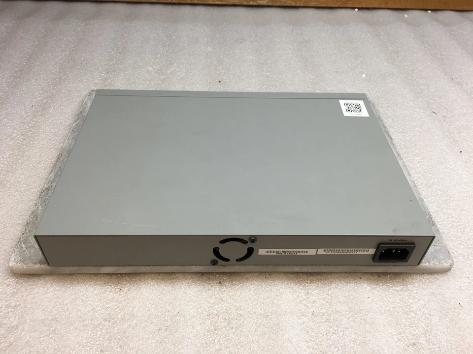 Allied Telesis AT-GS950/16PS Gigabit WebSmart Switch 16 Port - Image 4 of 4