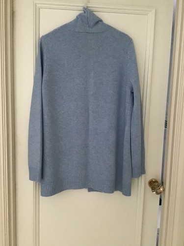 Cardigan by Peter Hahn. Pale Blue. Pockets. 44 in Bust. 29 in Long. - Picture 2 of 4