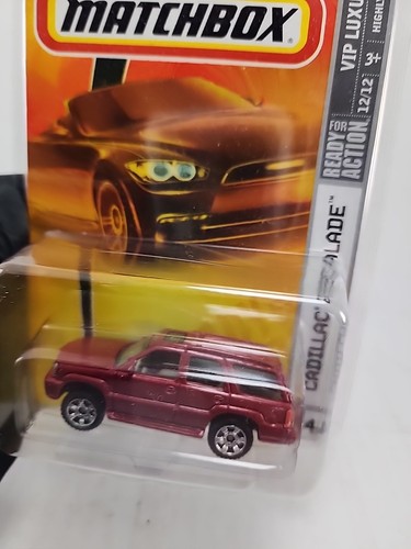 Matchbox VIP Luxury Series (2007) Red Cadillac Escalade #44 with Protector - Picture 4 of 12