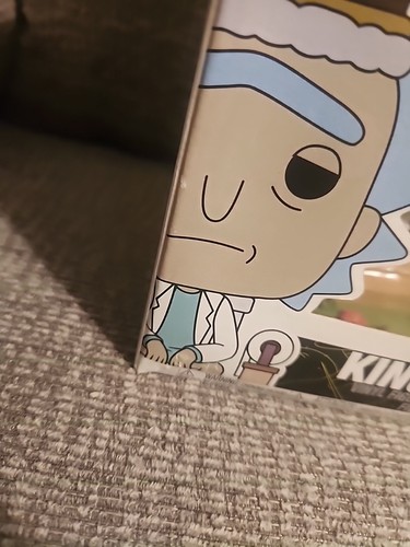 Funko Pop! Deluxe: Rick and Morty - King of S#!+ #694. Box Has Damage - Picture 3 of 11