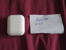 Apple Replacement Wireless Charging Case A1938 for AirPods 1st & 2nd Gen - White