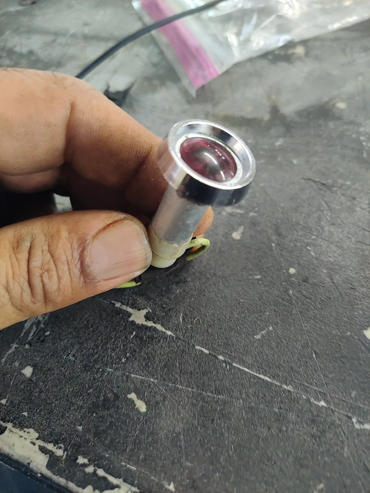 Luz de tablero Ford Thunderbird 1964/65 poco combustible Foto 2 de 4