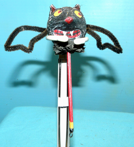 Halloween Volkskunst ~ David Bruce / Eichel Cottage ~ schwarze Vampir Fledermaus ~ Ratter Ornament - Bild 3 von 3