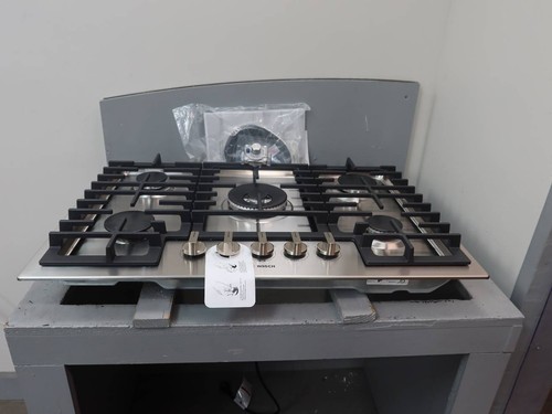Bosch 30" 5 Sealed Burners 800 Series Dual-Ring Power Gas Cooktop NGM8058UC - Picture 2 of 6