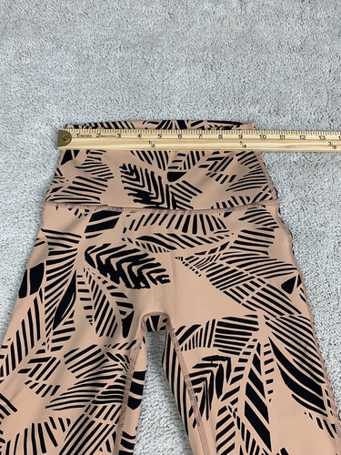 Pantalones Aerie Chill Play Move Desnudo/Negro Hoja de Palma Estampado 7/8 Activo XS - Imagen 9 de 12