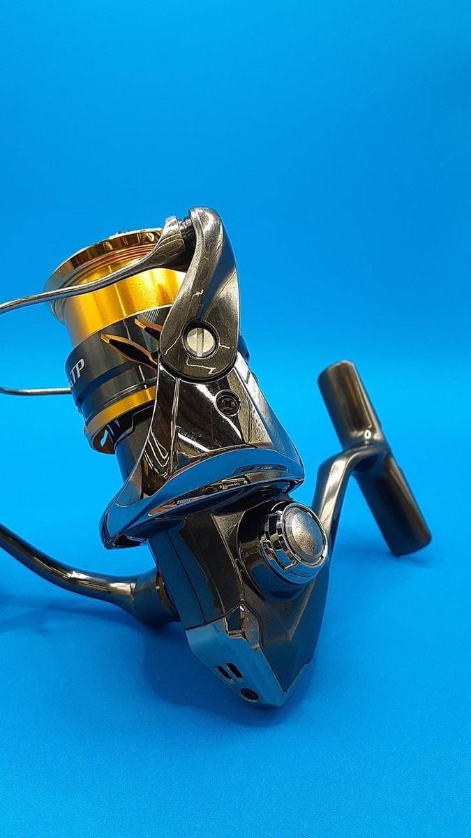 ぽろどーろ。20TWIN POWER C2000SHG Shimano 20 Twinpower C2000Shg-D 04137 Spinning Reel SS1107