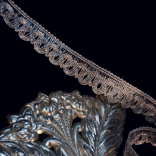 Vintage Silver metallic braid lace trim loops brocade passementerie lampshade 1" - Picture 1 of 6