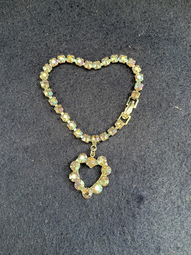 Vintage Rare Find Translucent Rhinestones Bracelet. Silver Tone With Heart Charm - Bild 9 von 10