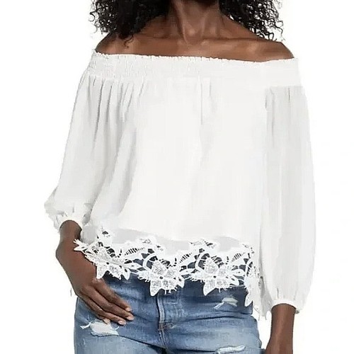 All in Favor Lace Hem Off Shoulder Long Sleeve Lightweight Fashion Blouse Top - Bild 1 von 7