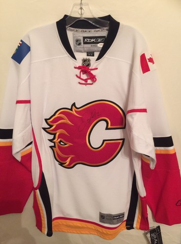 Calgary Flames Jerome Iginla SIGNED JERSEY JSA COA - Picture 9 of 10