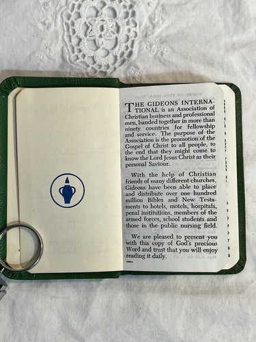 Vintage Pocket New Testament Green Cover 1969 Gideons - Picture 6 of 16