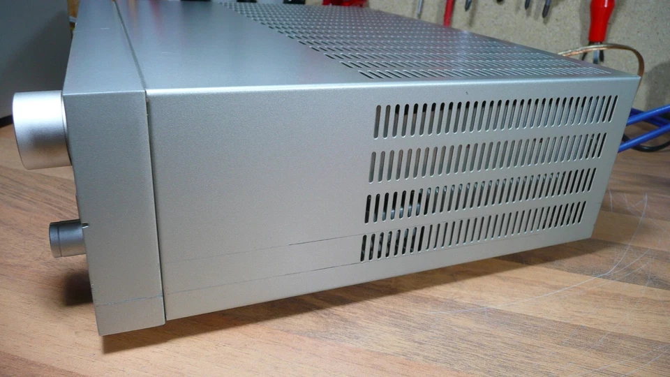 Technics SU-C 03, guter Zustand, gereinigt, geprüft, kleiner Mangel ! - Bild 2 von 4