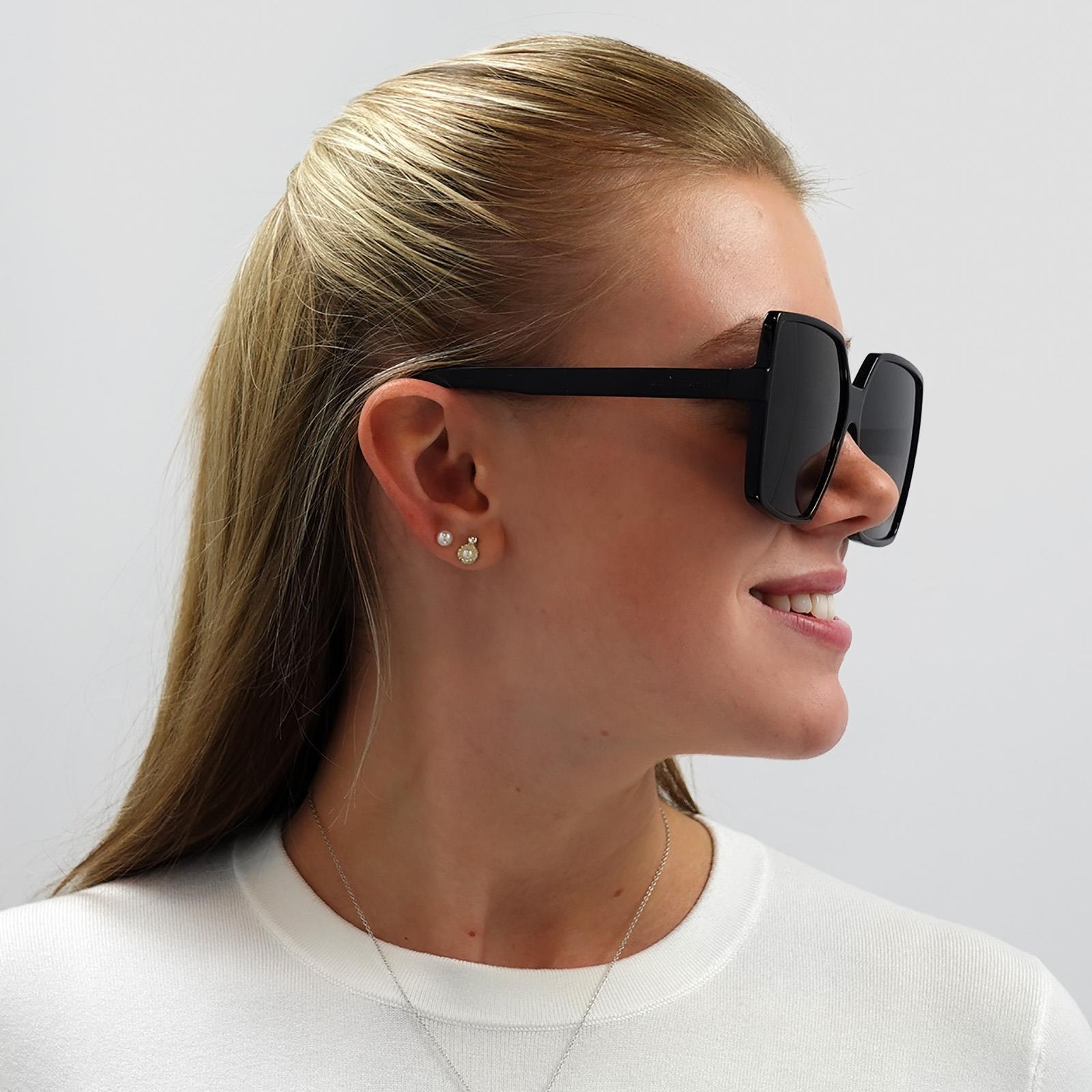 Occhiali da sole Saint Laurent SL 232 BETTY 001 nero grigio